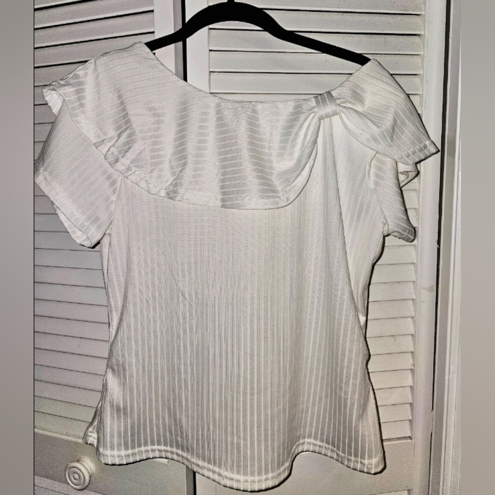 Elegant White Off-Shoulder Women's Top